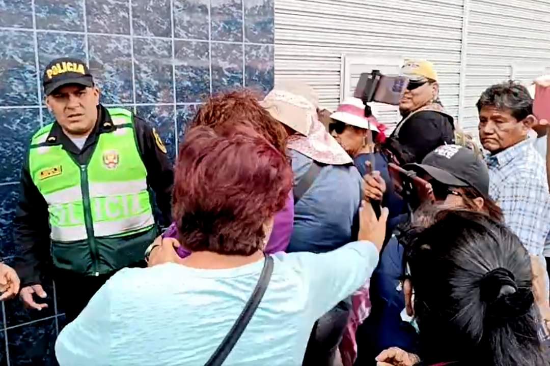 Mariscal Nieto: Seguidores de gobernadora regional de Moquegua agreden a periodistas locales
